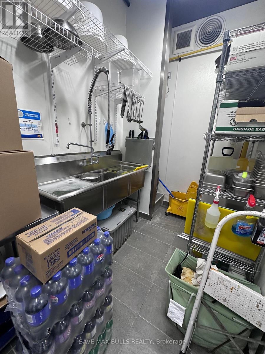 1733 Bloor Street, Toronto, ON