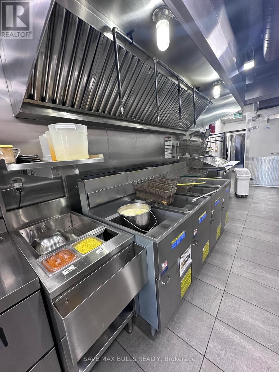 1733 Bloor Street, Toronto, ON