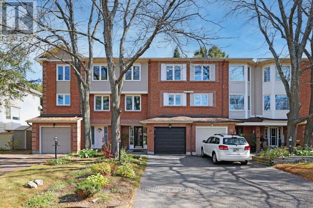 21 Arbordale Crescent, Ottawa, ON - Outdoor With Facade