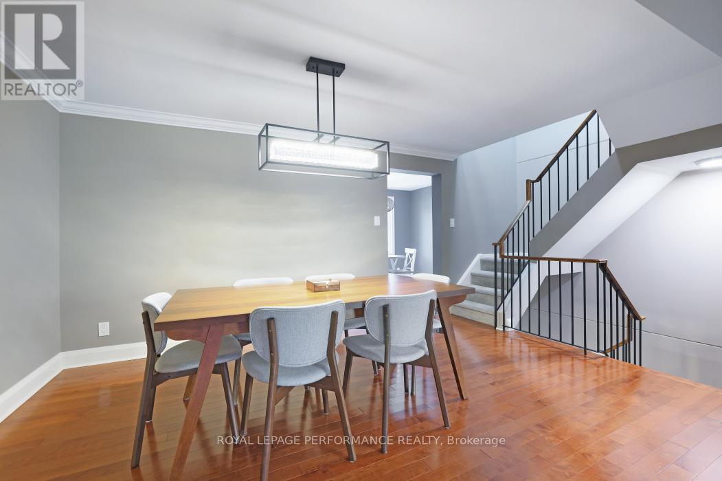21 Arbordale Crescent, Ottawa, ON - Indoor Photo Showing Dining Room