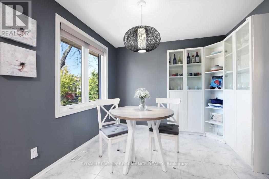 21 Arbordale Crescent, Ottawa, ON - Indoor Photo Showing Dining Room