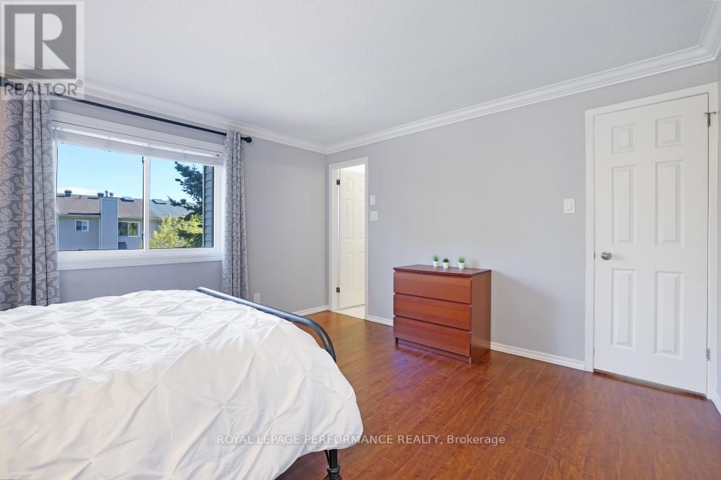 21 Arbordale Crescent, Ottawa, ON - Indoor Photo Showing Bedroom