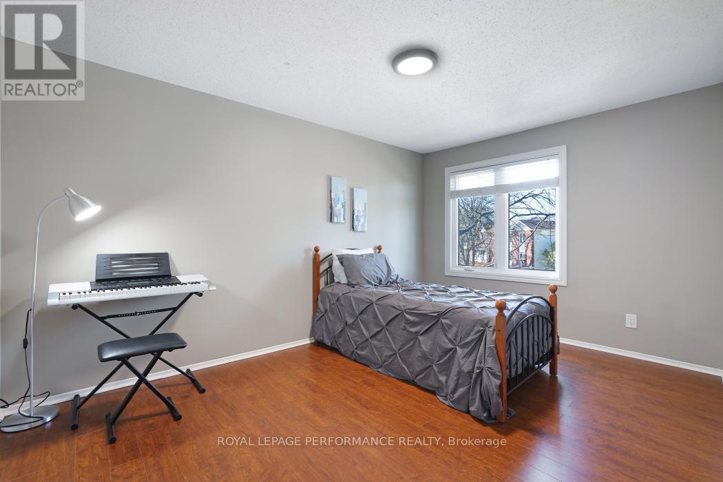21 Arbordale Crescent, Ottawa, ON - Indoor Photo Showing Bedroom