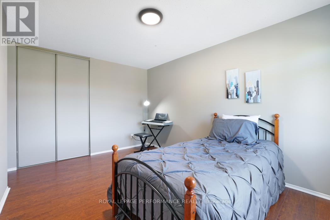 21 Arbordale Crescent, Ottawa, ON - Indoor Photo Showing Bedroom