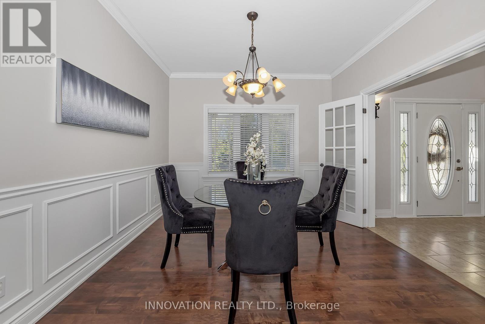 122 Country Meadow Drive S, Ottawa, ON - Indoor Photo Showing Dining Room