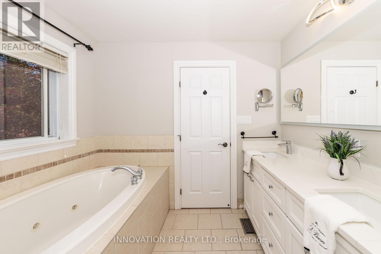 122 Country Meadow Drive S, Ottawa, ON - Indoor Photo Showing Bathroom
