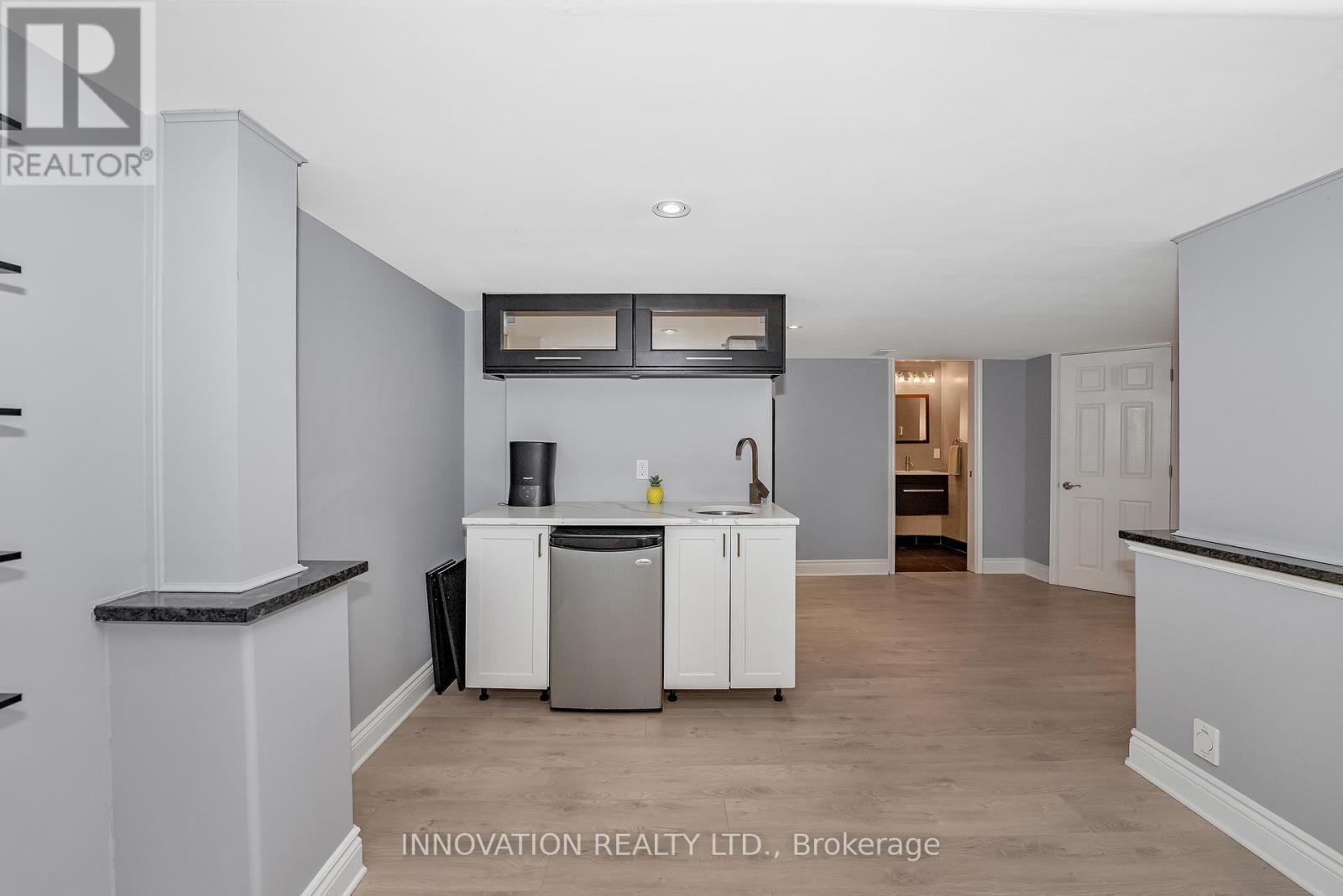 122 Country Meadow Drive S, Ottawa, ON -