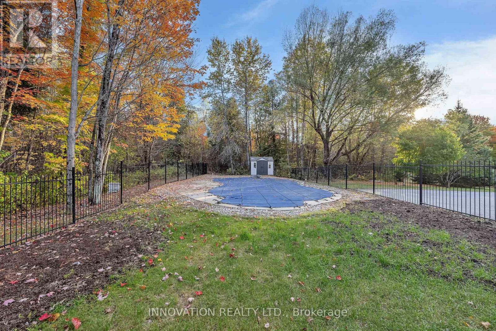 122 Country Meadow Drive S, Ottawa, ON - Outdoor