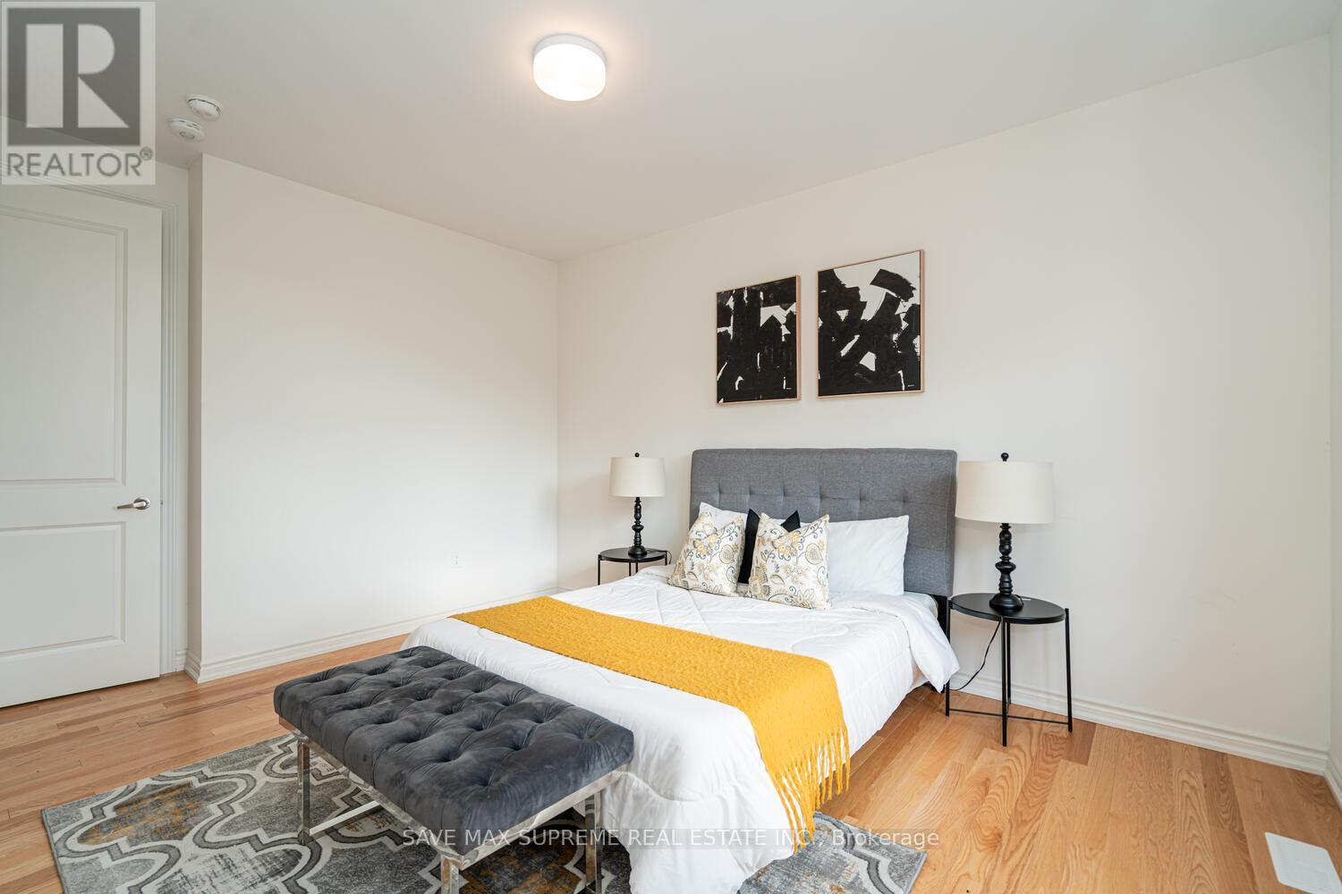 5 Bayberry Drive, Adjala-Tosorontio, ON - Indoor Photo Showing Bedroom