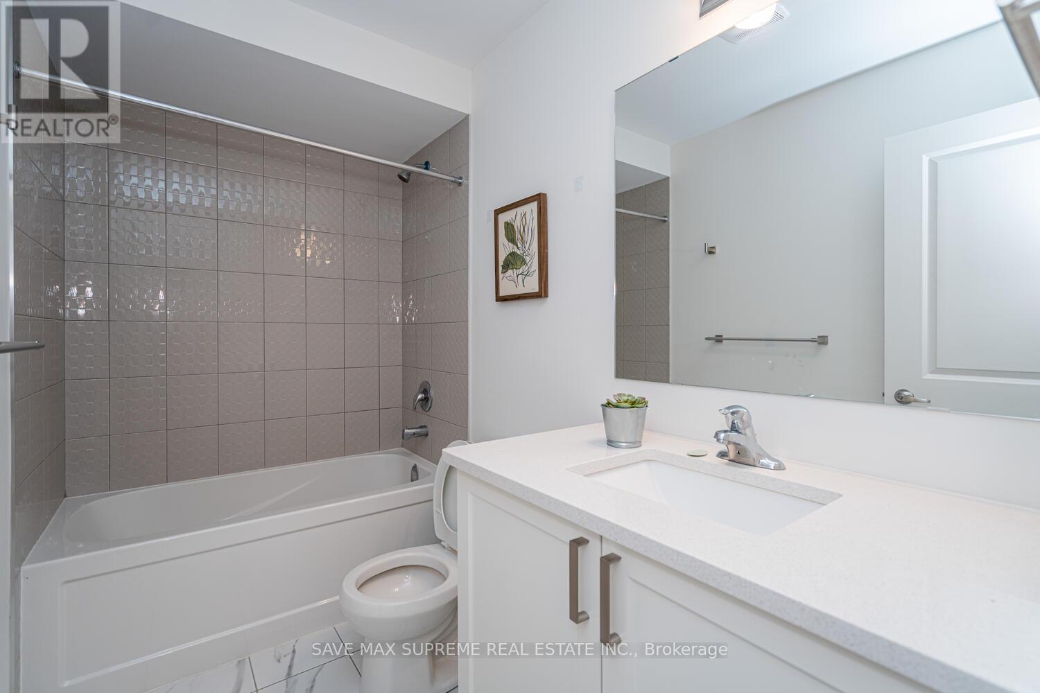 5 Bayberry Drive, Adjala-Tosorontio, ON - Indoor Photo Showing Bathroom