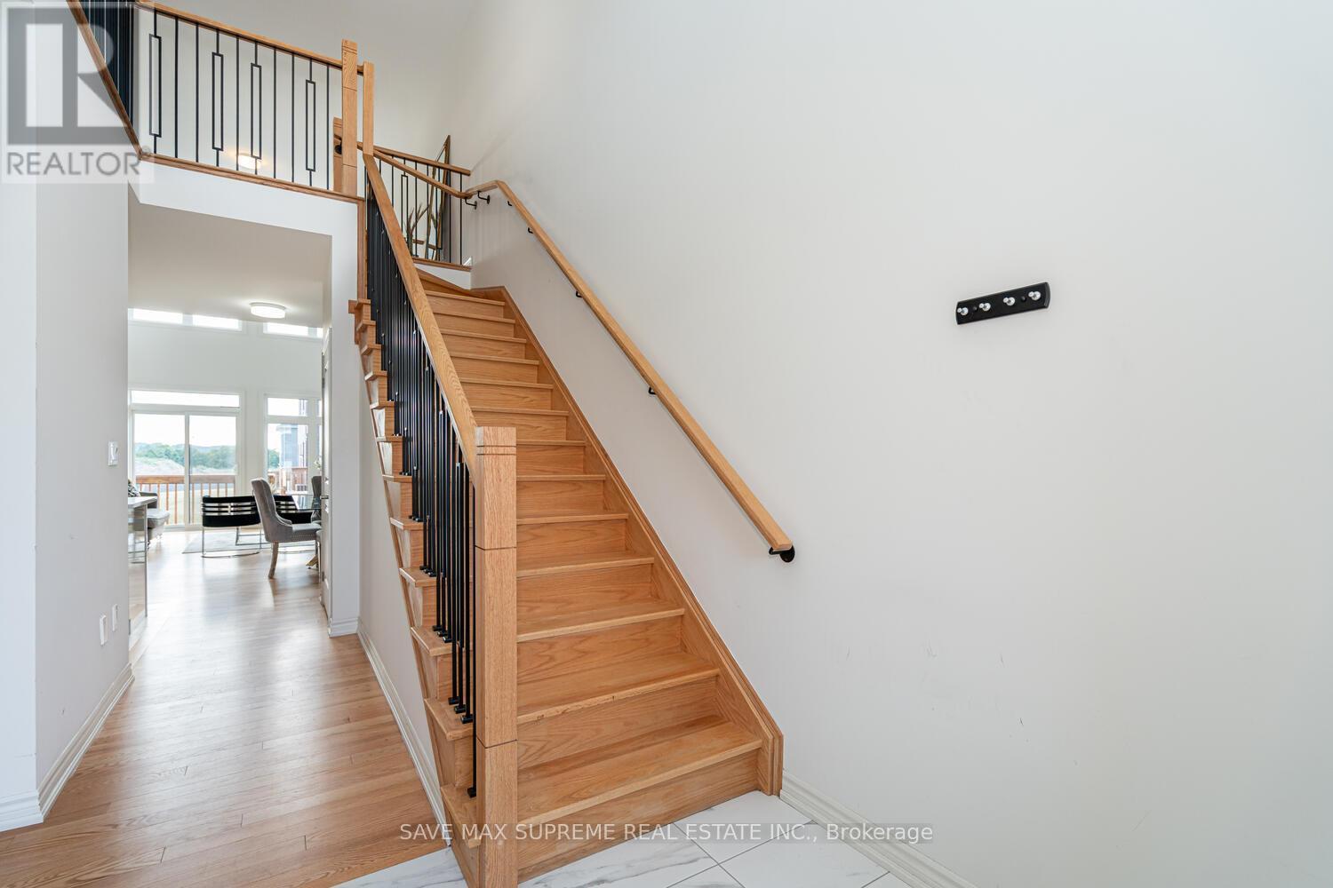 5 Bayberry Drive, Adjala-Tosorontio, ON - Indoor Photo Showing Other Room