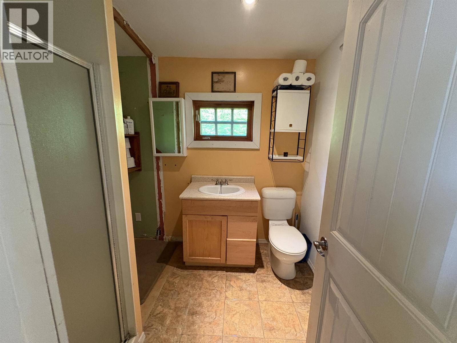 660 Andy'S Bay Road, Gambier Island, BC