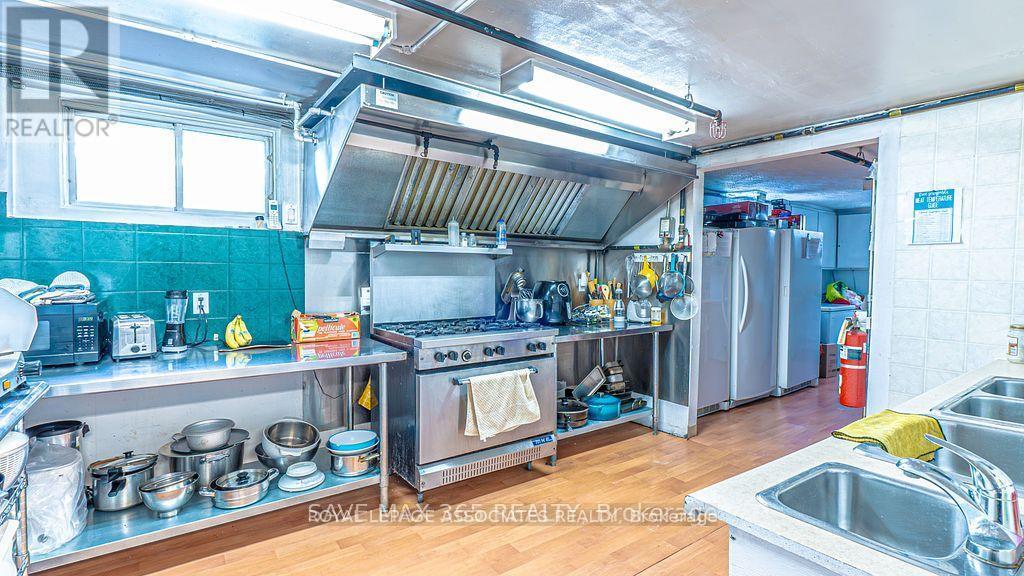 326 12Th Street, Hanover, ON