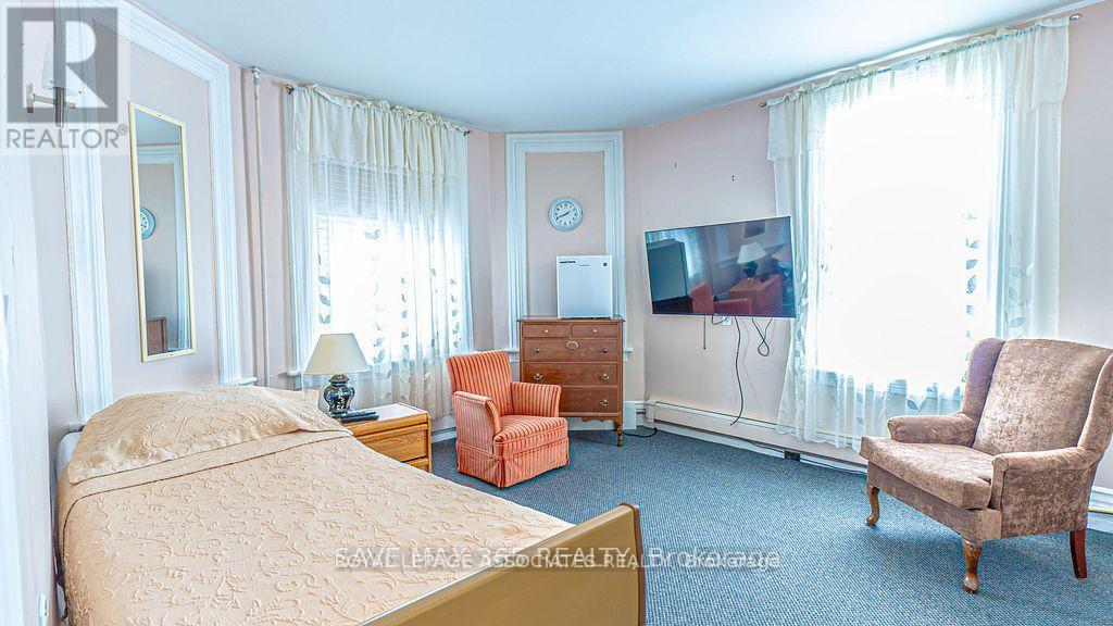 326 12Th Street, Hanover, ON