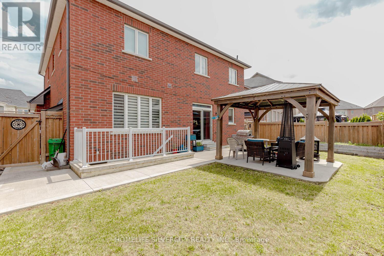 122 Squire Ellis Drive, Brampton, ON - Outdoor With Deck Patio Veranda With Exterior