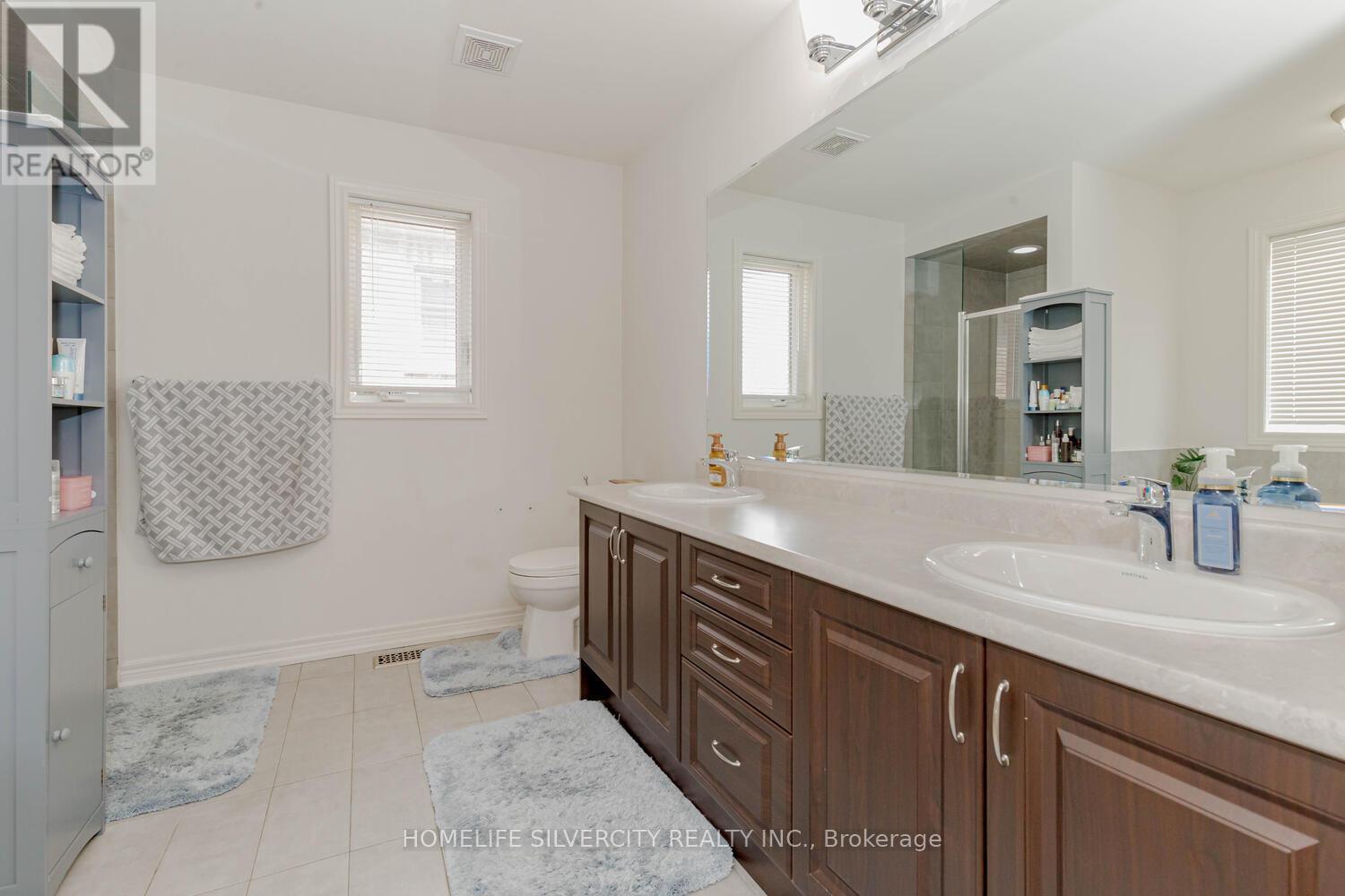 122 Squire Ellis Drive, Brampton, ON - Indoor Photo Showing Bathroom