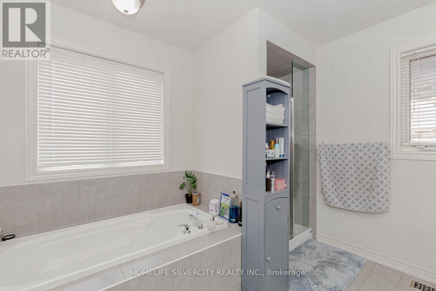 122 Squire Ellis Drive, Brampton, ON - Indoor Photo Showing Bathroom