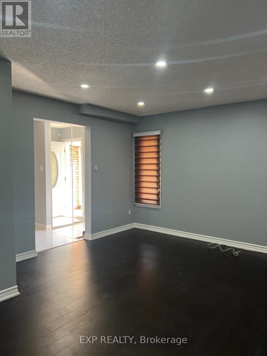 17 Calmist Crescent, Brampton, ON - Indoor