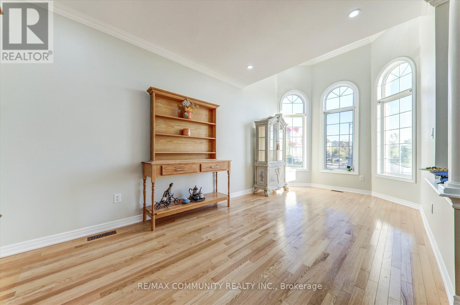 37 Condarcuri Crescent, Markham, ON - Indoor Photo Showing Other Room