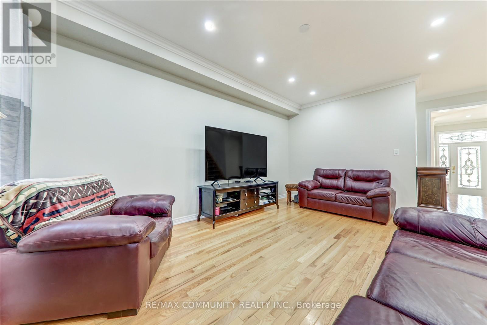 37 Condarcuri Crescent, Markham, ON - Indoor