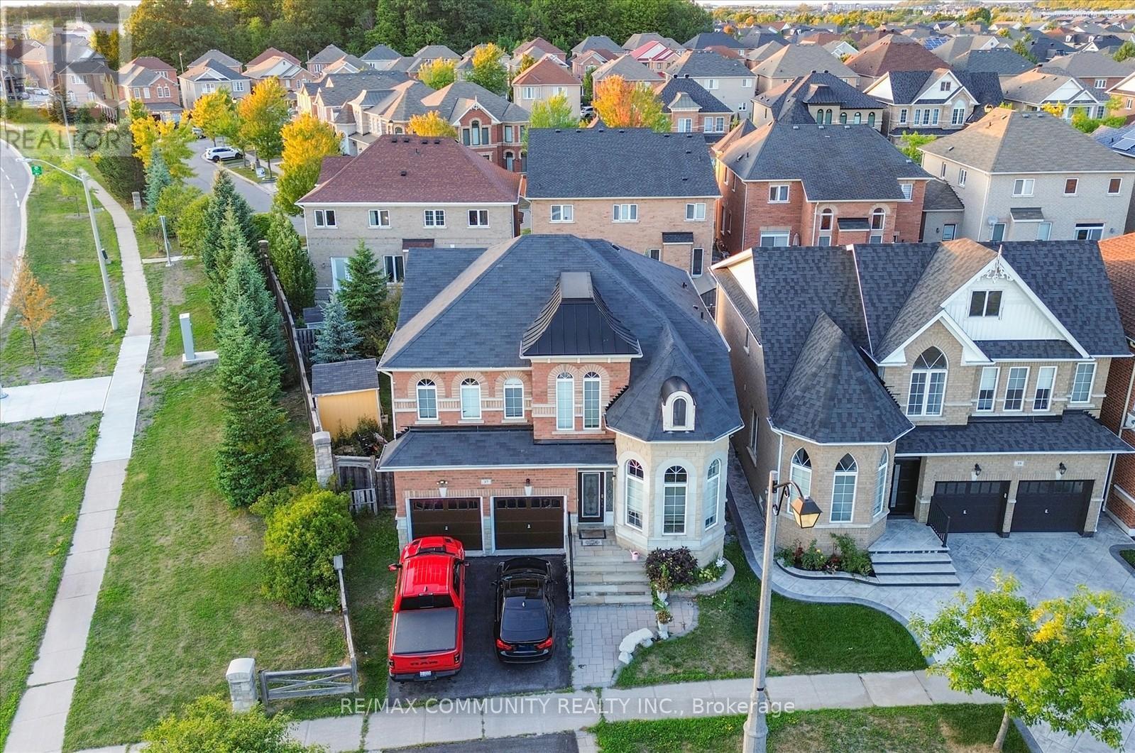 37 Condarcuri Crescent, Markham, ON - Outdoor With Facade