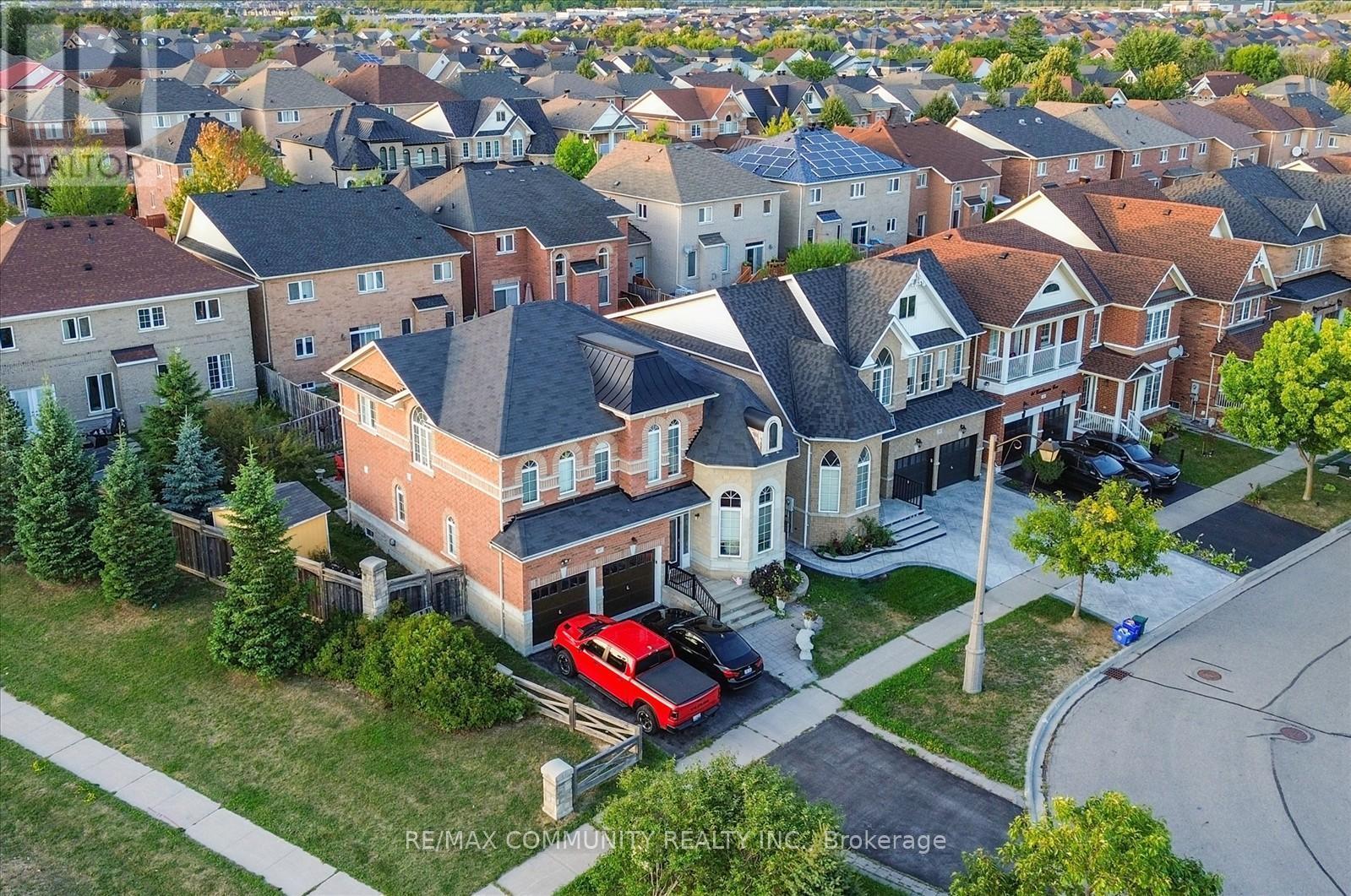 37 Condarcuri Crescent, Markham, ON - Outdoor