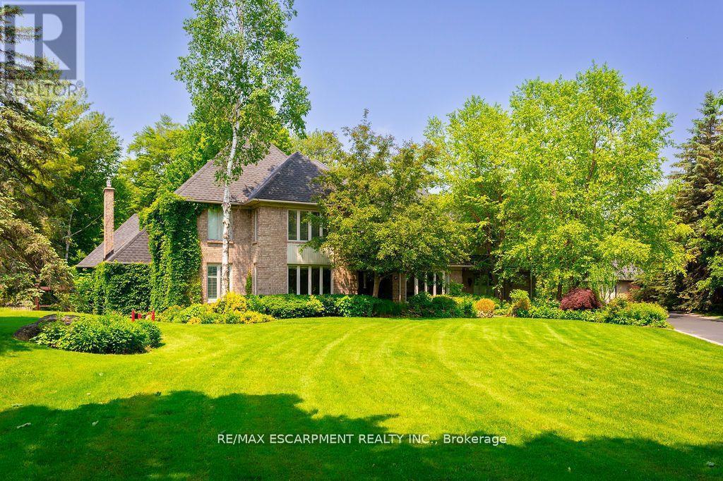 27 Blackberry Place, Hamilton, ON - Outdoor