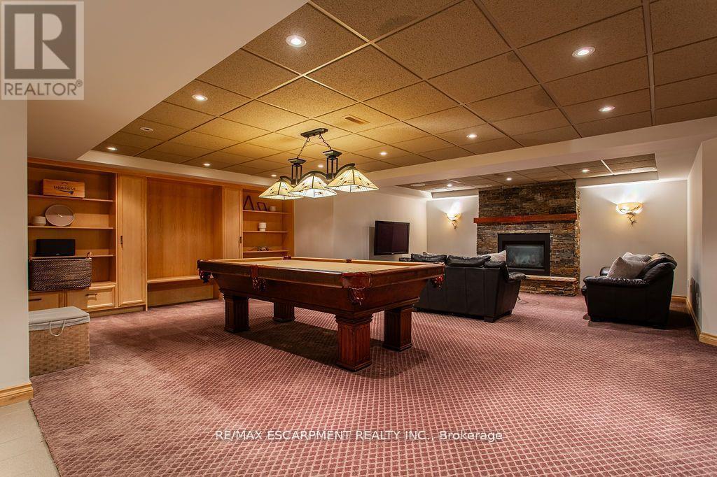 27 Blackberry Place, Hamilton, ON - Indoor Photo Showing Other Room