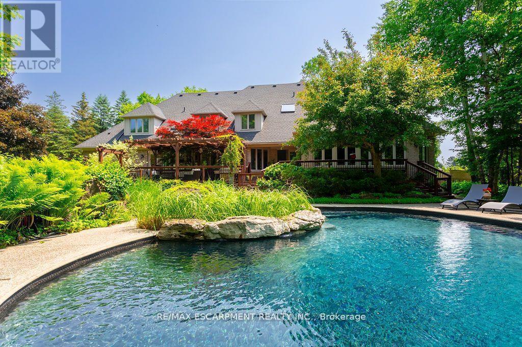 27 Blackberry Place, Hamilton, ON - Outdoor