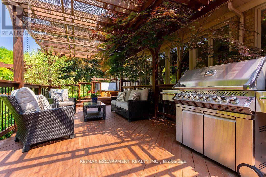 27 Blackberry Place, Hamilton, ON - Outdoor With Deck Patio Veranda With Exterior