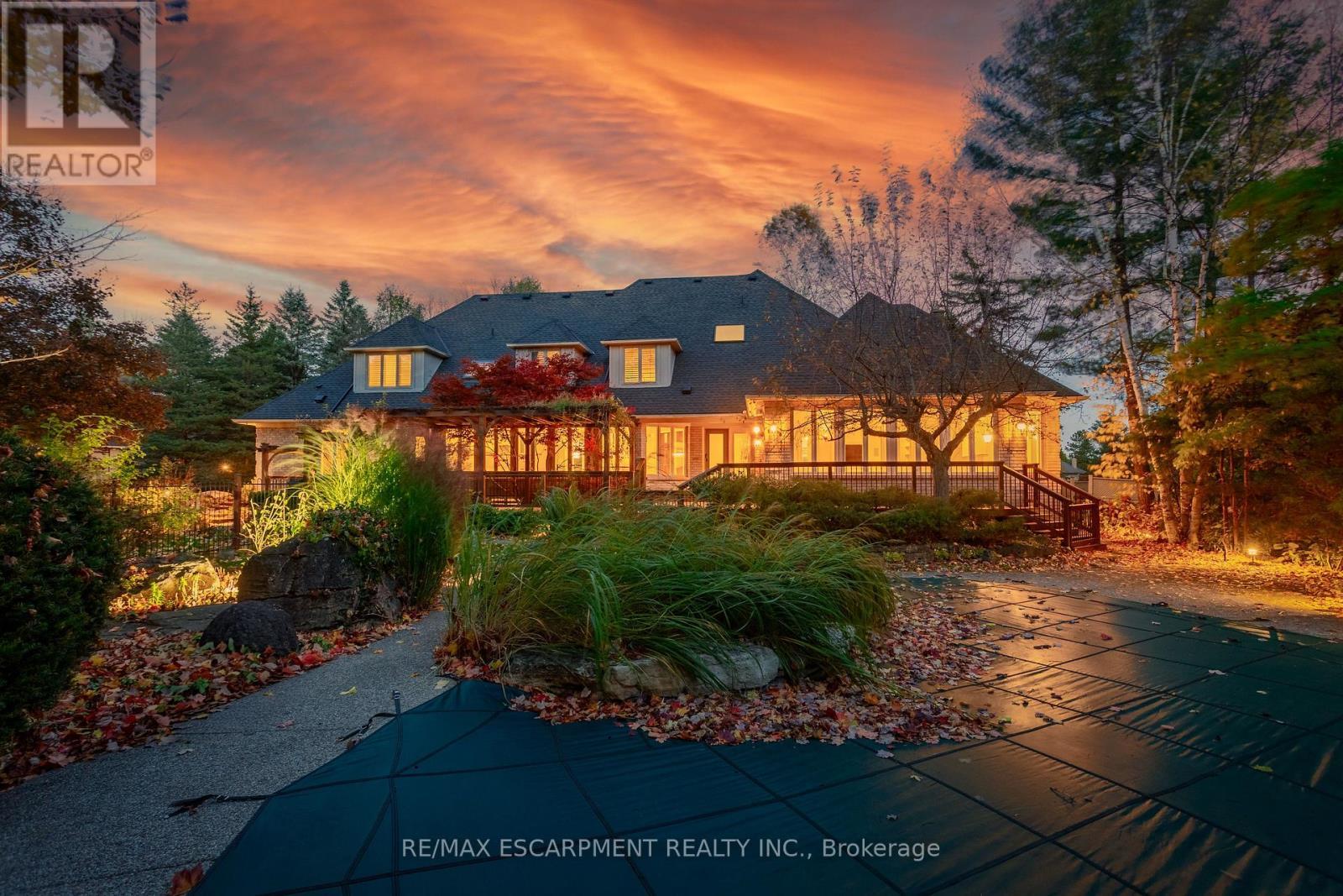 27 Blackberry Place, Hamilton, ON - Outdoor With Deck Patio Veranda