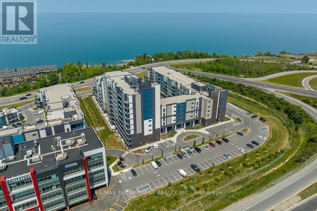 118 - 16 Concord Place, Grimsby, ON - With View