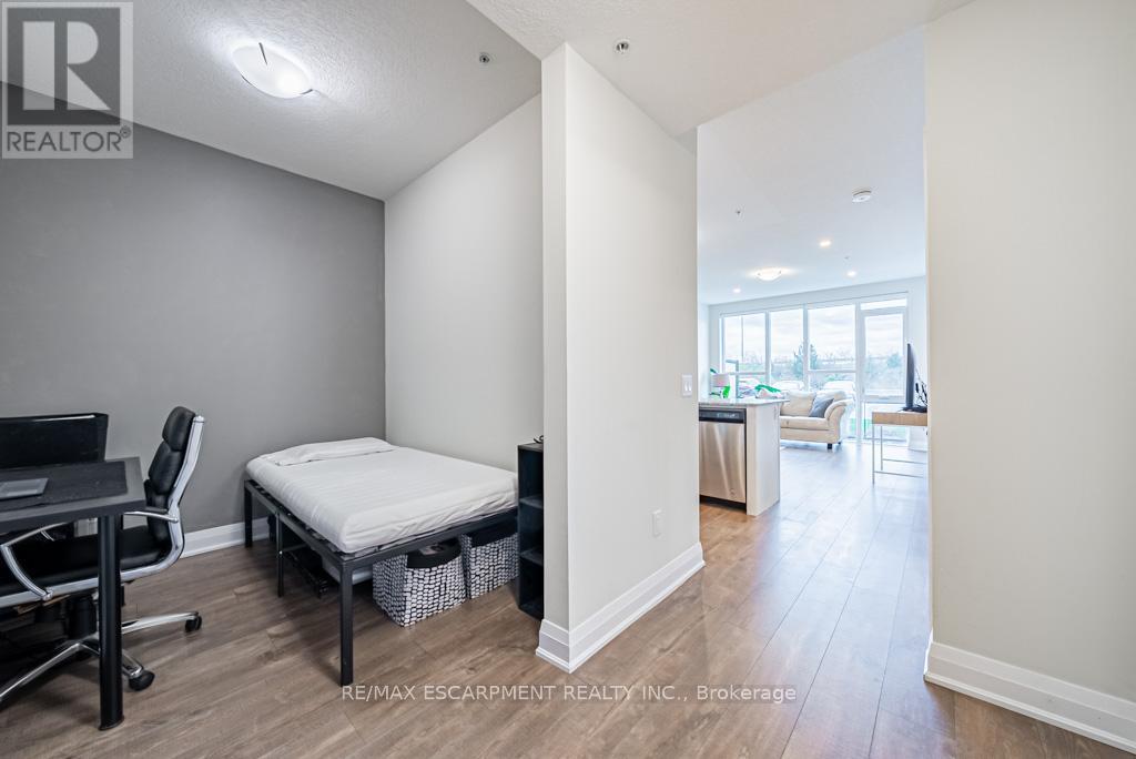 118 - 16 Concord Place, Grimsby, ON - Indoor Photo Showing Office