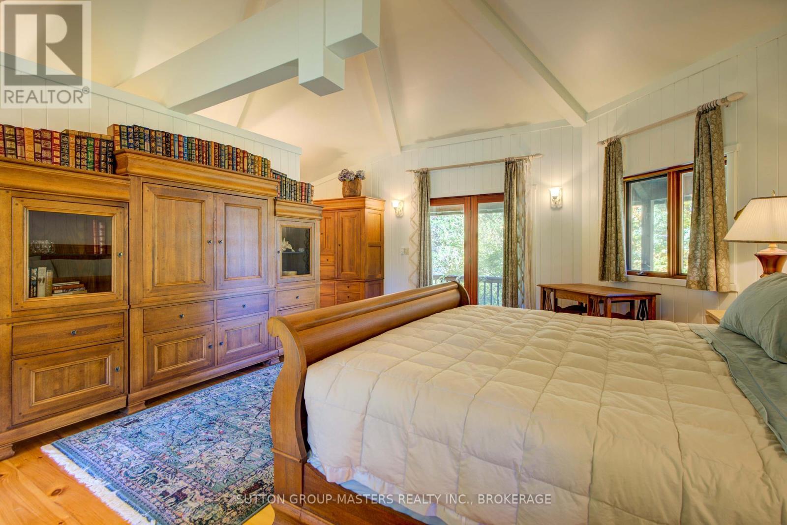 314 Baseline Road, Frontenac Islands (The Islands), ON - Indoor Photo Showing Bedroom