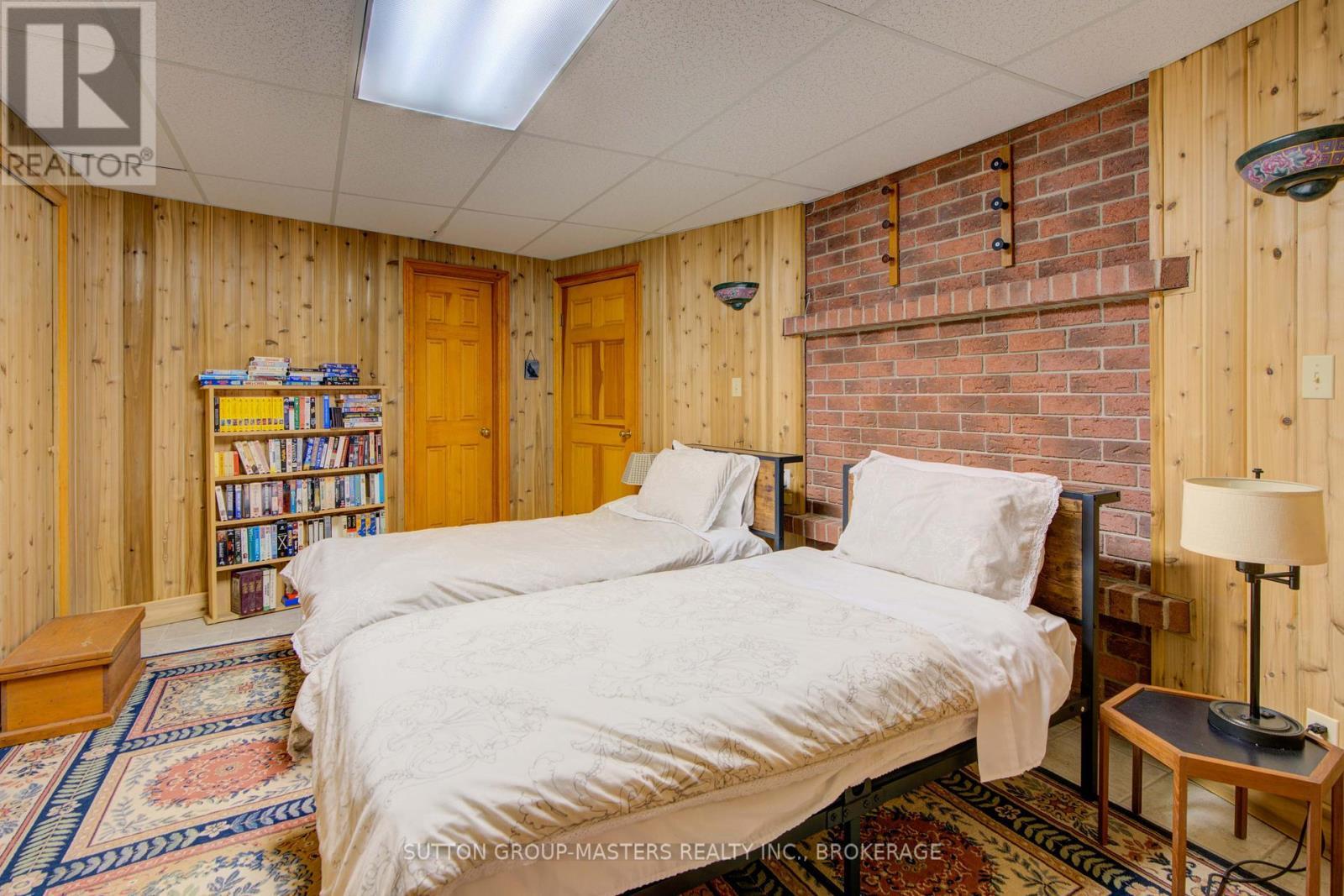 314 Baseline Road, Frontenac Islands (The Islands), ON - Indoor Photo Showing Bedroom