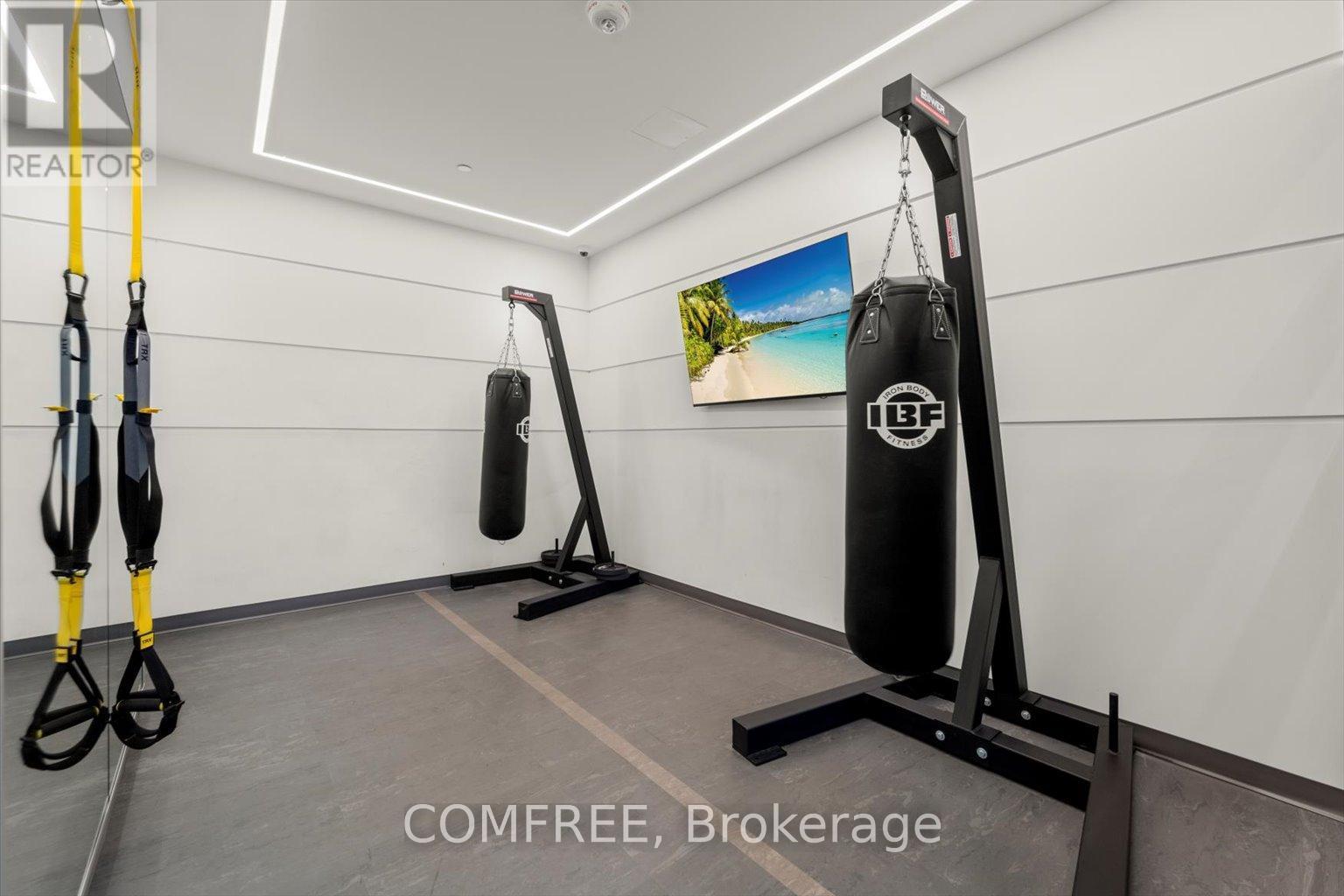 621 - 60 George Butchart Drive, Toronto (Downsview-Roding-Cfb), ON - Indoor