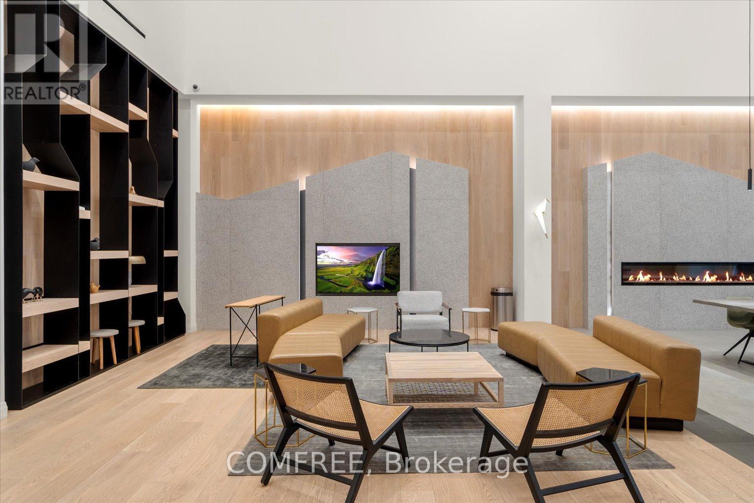 621 - 60 George Butchart Drive, Toronto (Downsview-Roding-Cfb), ON - Indoor With Fireplace