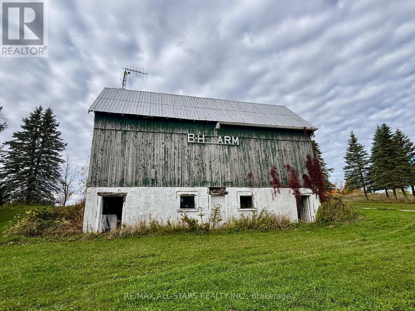 14200 Sideroad 18, Brock, ON - Outdoor