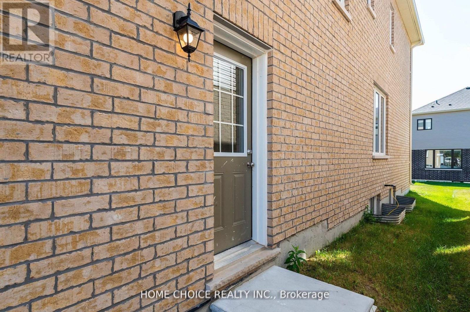 Basement - 143 Terry Fox Drive, Barrie, ON - Outdoor With Exterior