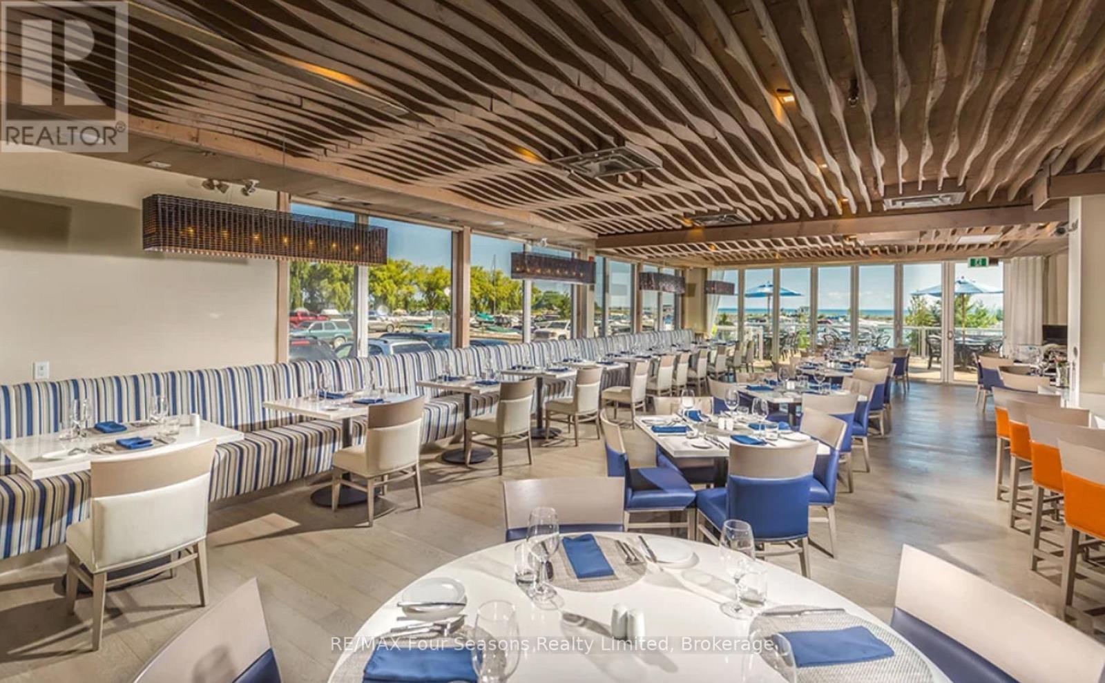 On-site Restaurant - 6210/6212 - 9 Harbour Street E, Collingwood, ON