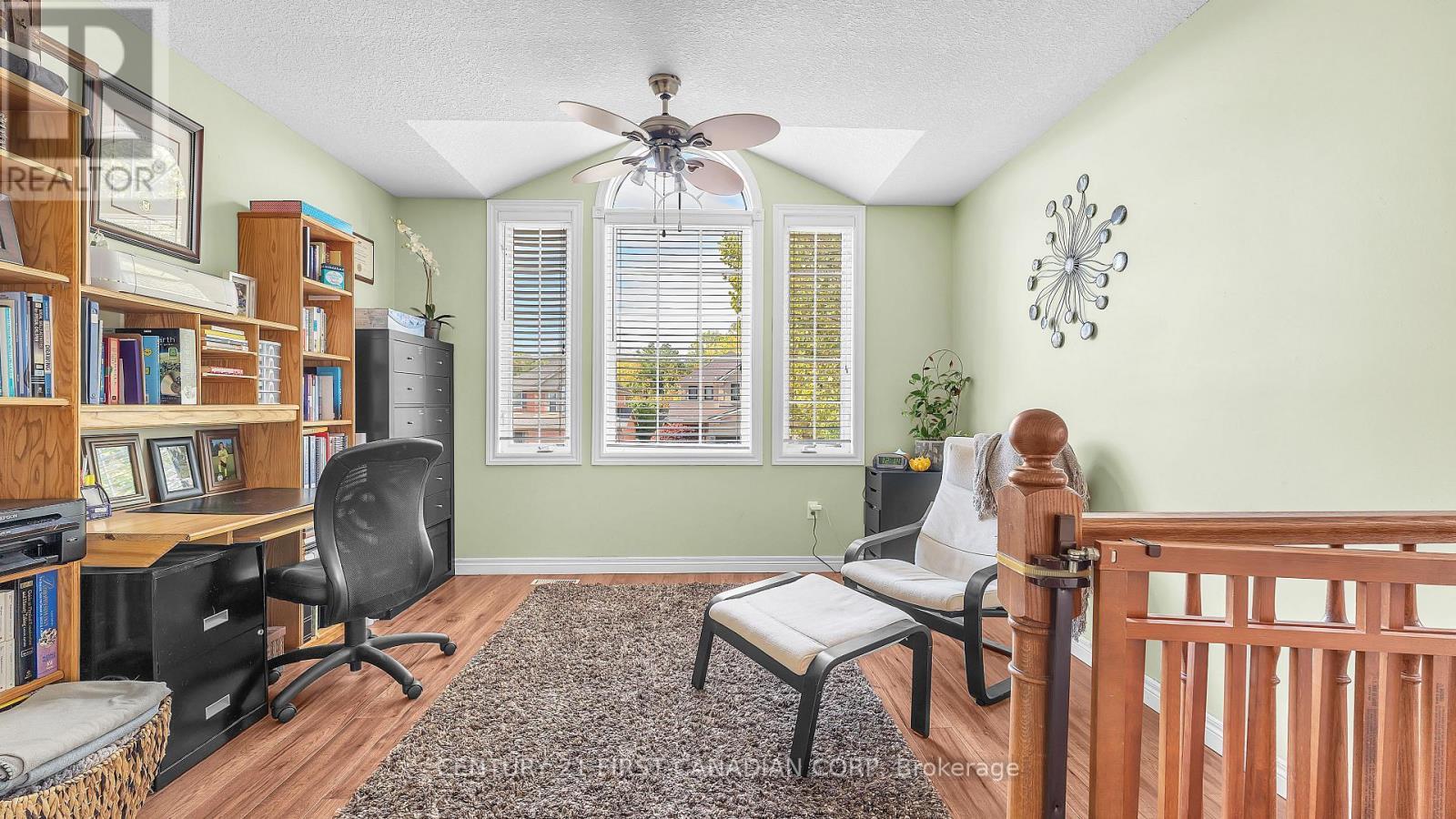 916 Cresthaven Crescent, London South (South L), ON - Indoor