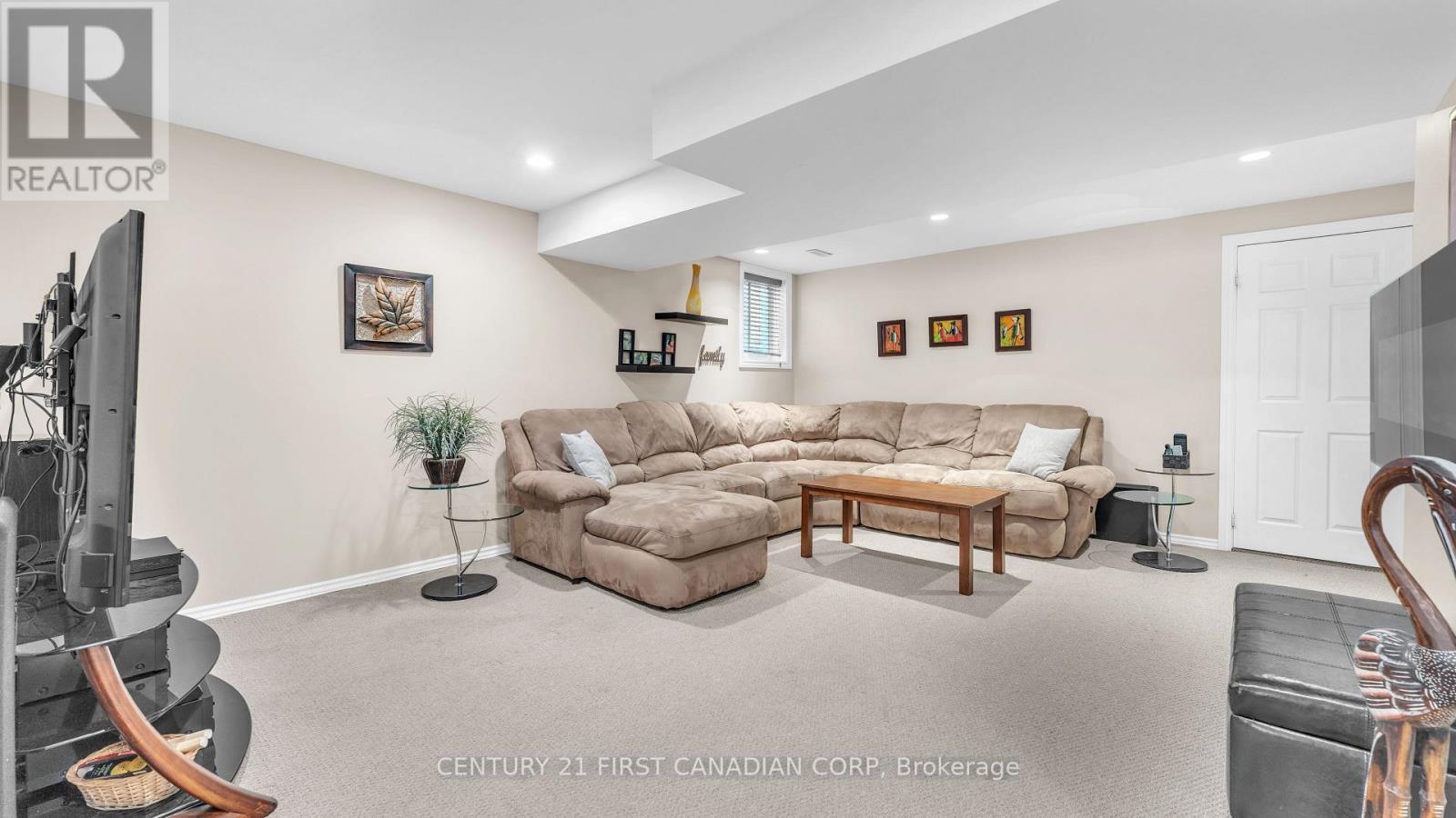 Lower Level Rec Room - 916 Cresthaven Crescent, London South (South L), ON - Indoor