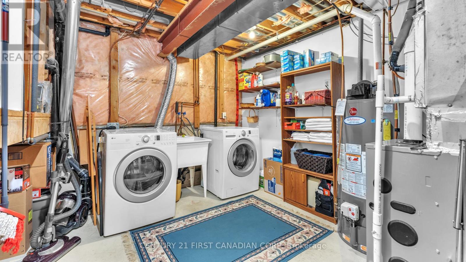 916 Cresthaven Crescent, London South (South L), ON - Indoor Photo Showing Laundry Room
