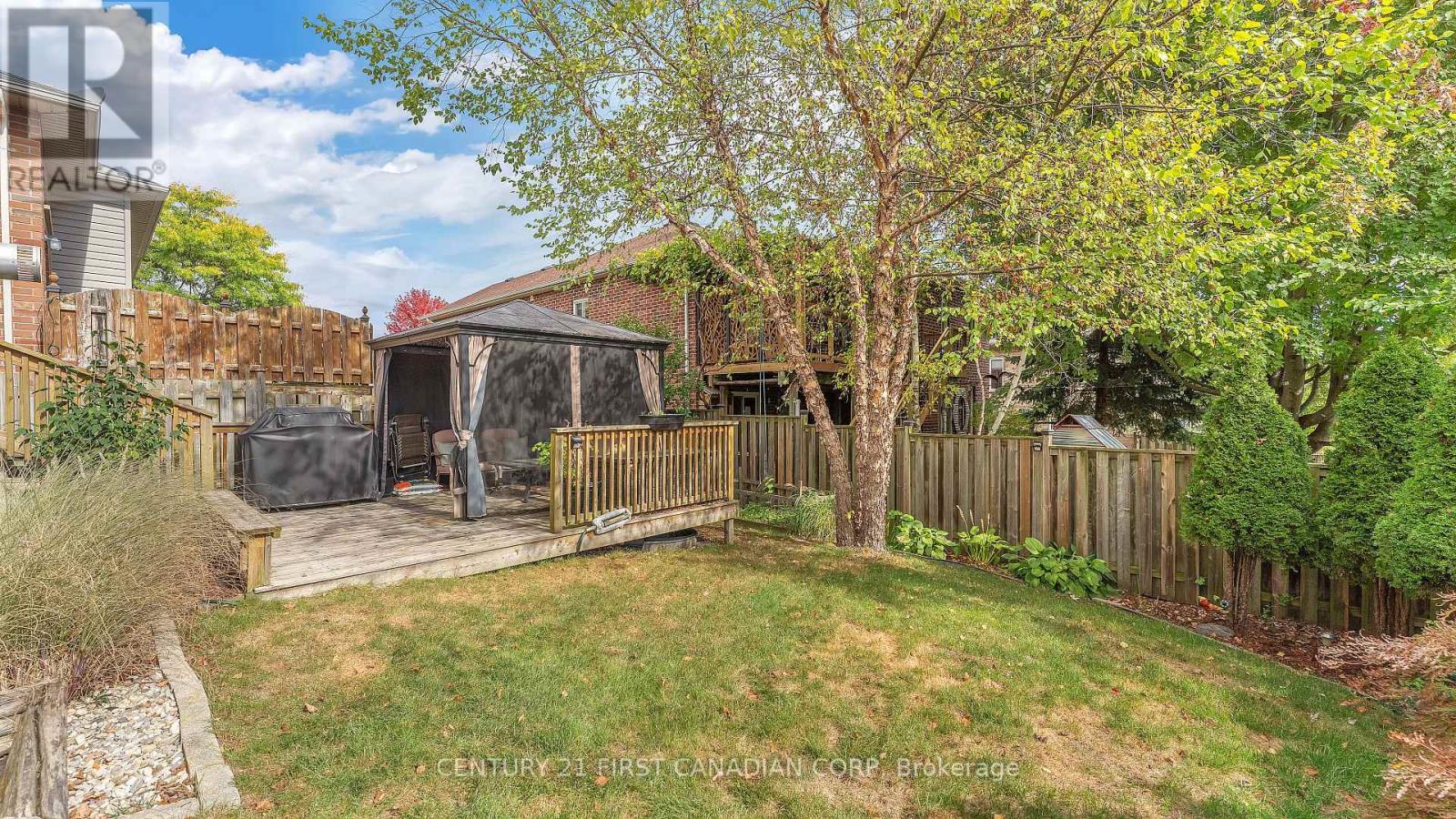 916 Cresthaven Crescent, London South (South L), ON - Outdoor