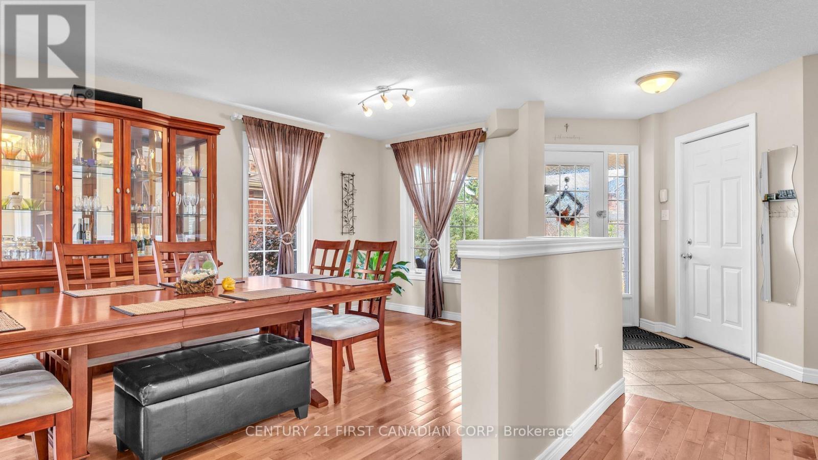 916 Cresthaven Crescent, London South (South L), ON - Indoor
