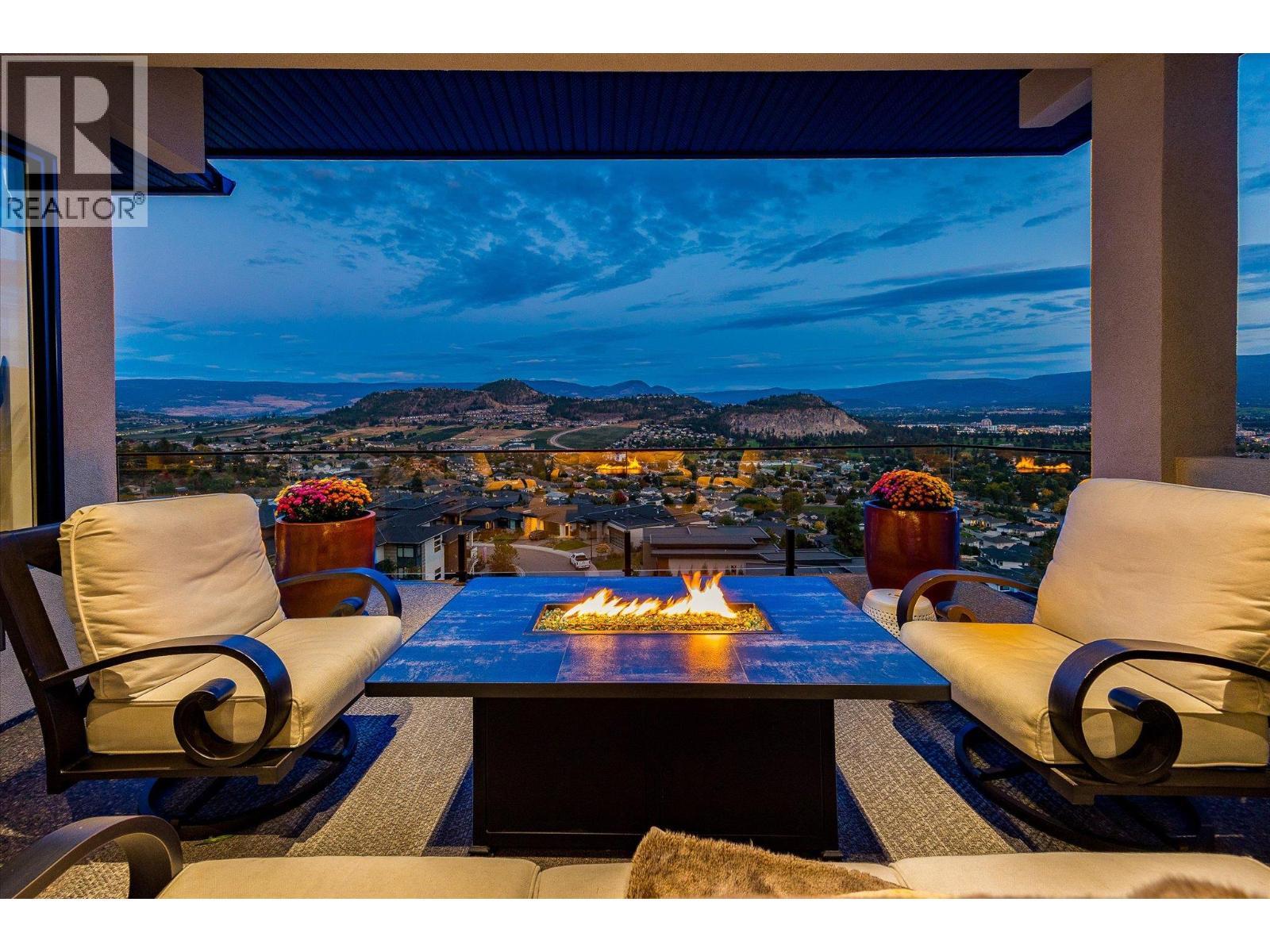 738 Highpointe Drive, Kelowna, BC - Outdoor