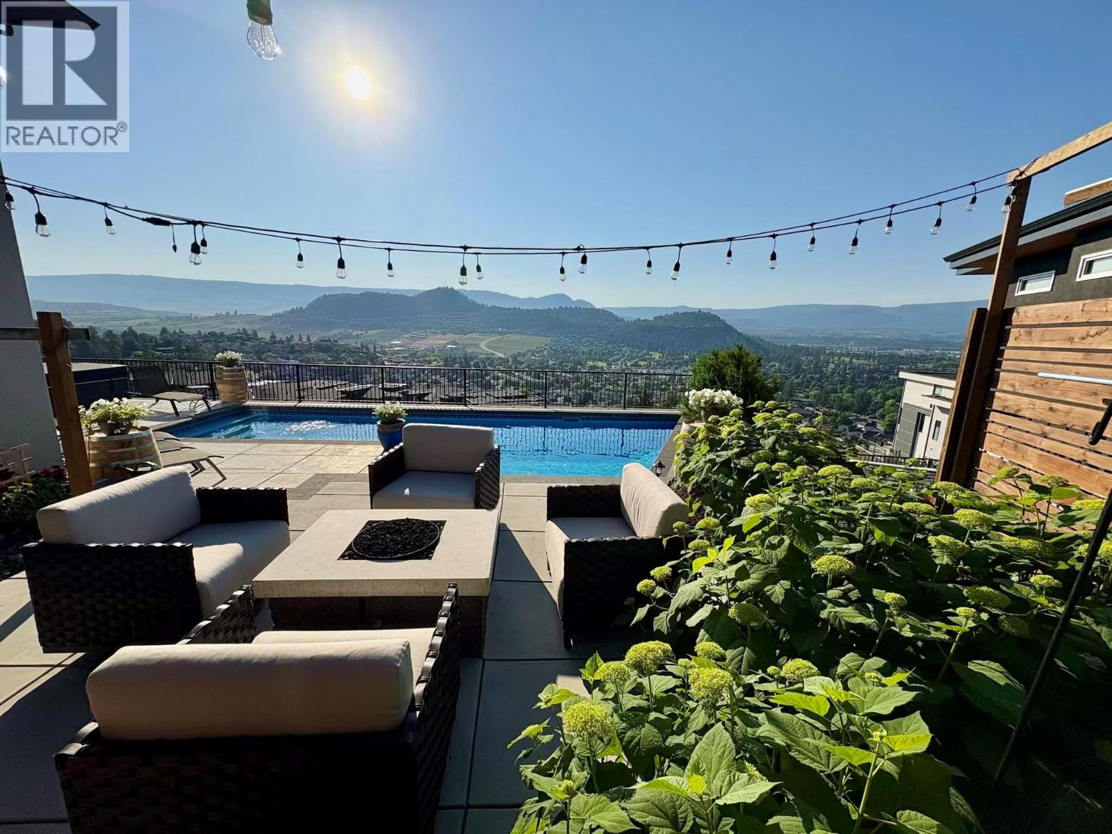 738 Highpointe Drive, Kelowna, BC - Outdoor