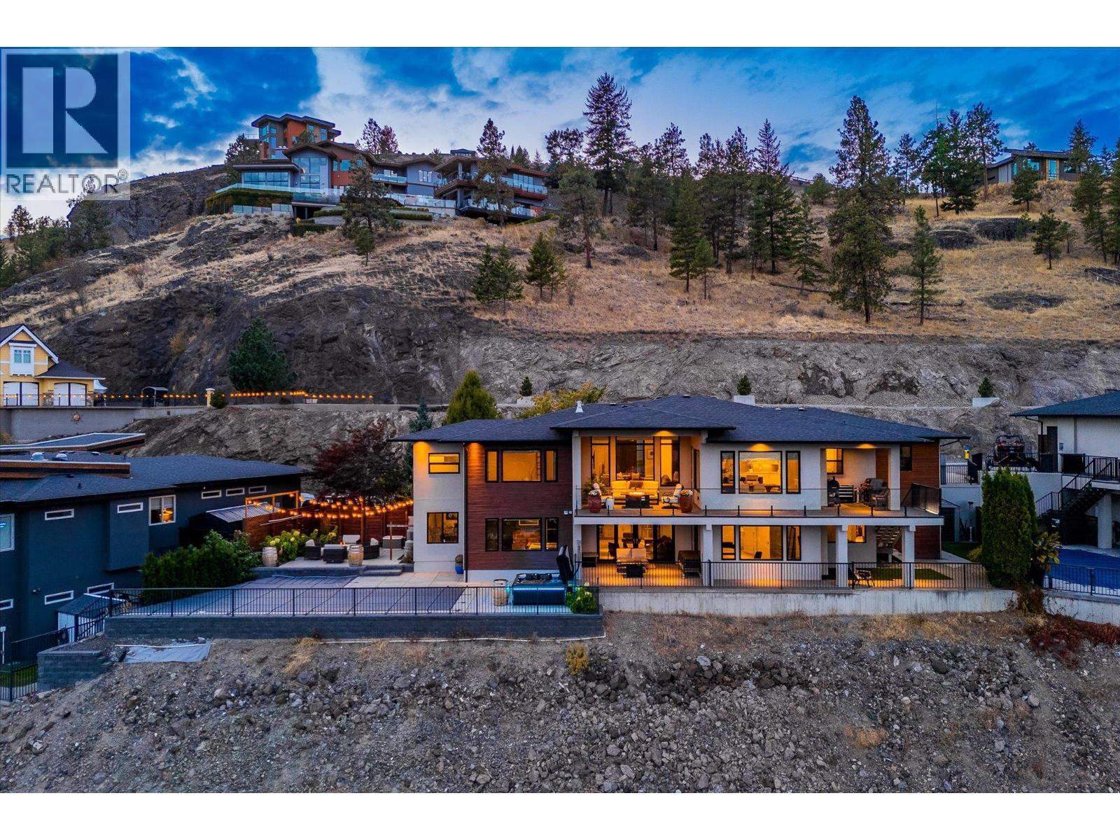Backing onto Knox Mountain - 738 Highpointe Drive, Kelowna, BC - Outdoor