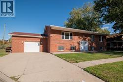 3134 RIBERDY Unit# UPPER Windsor, ON N8W 3T8