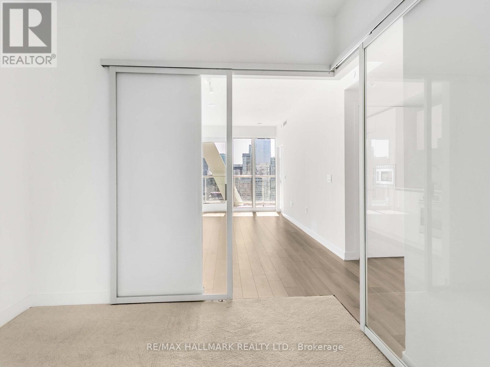 3217 - 230 Simcoe Street, Toronto, ON - Indoor Photo Showing Other Room